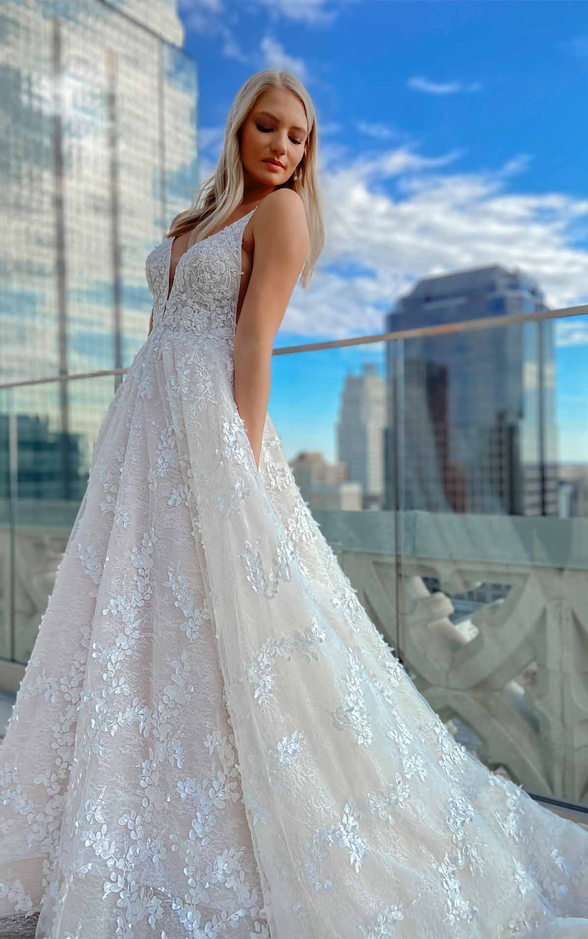 Martina Liana Trunk Show Main Image