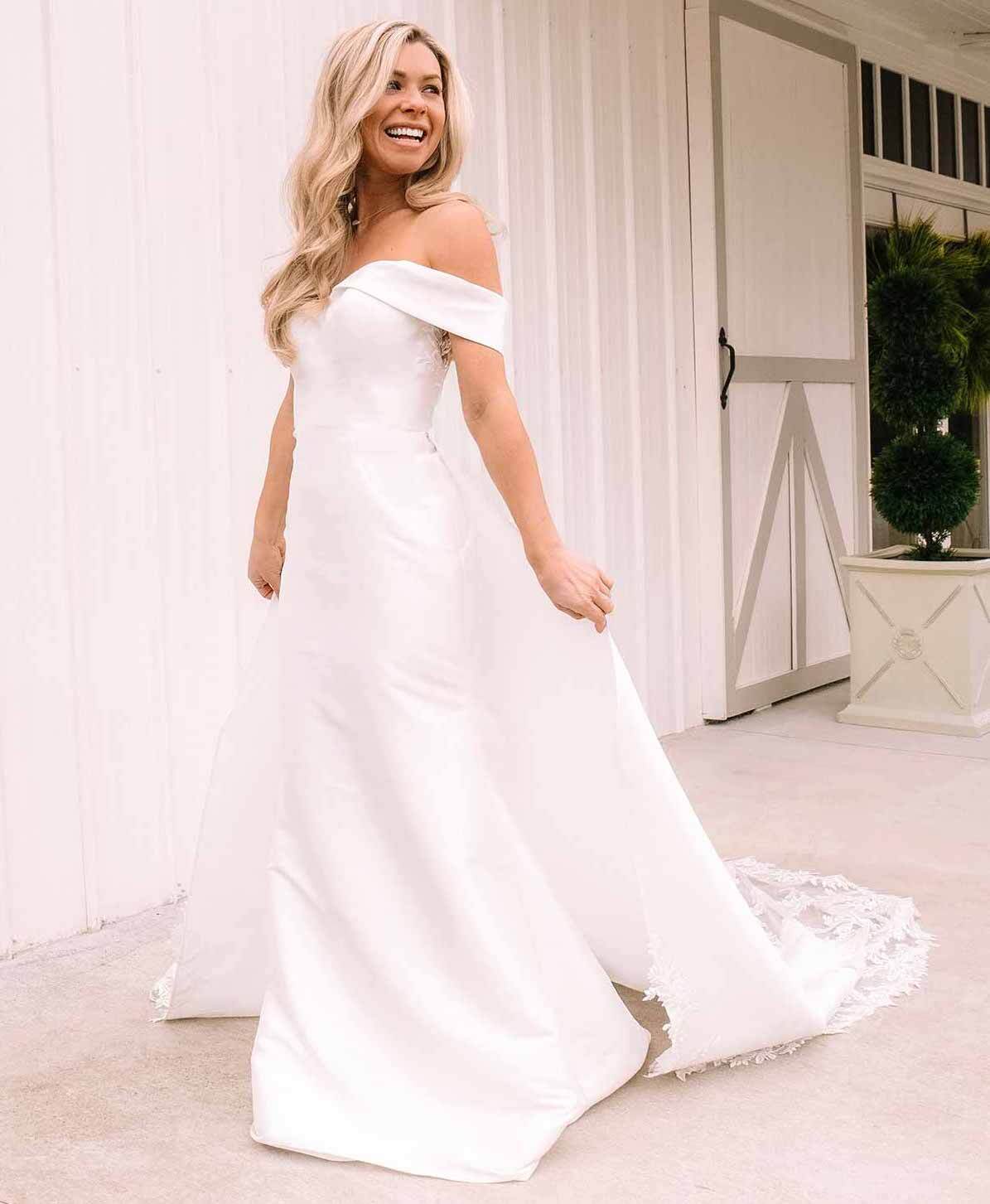 Essense of Australia Trunk Show Main Image