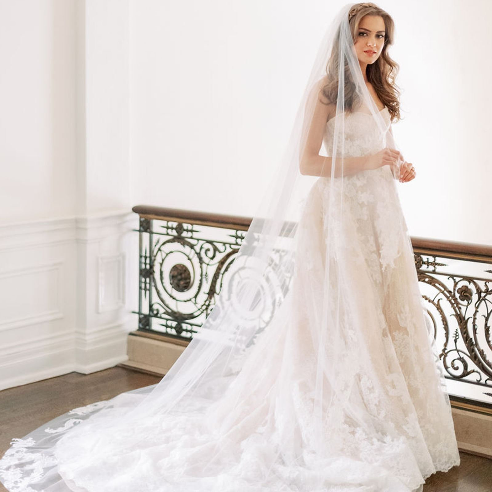 Toni Federici Veil Trunk Show Main Image